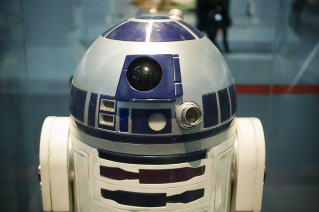 R2D2