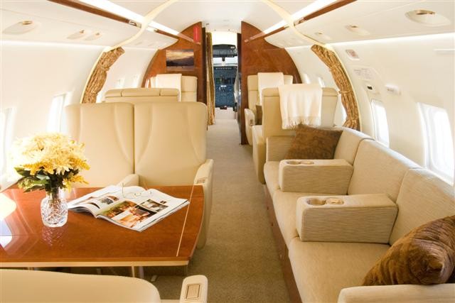 05_Challenger604_sn5628_i3